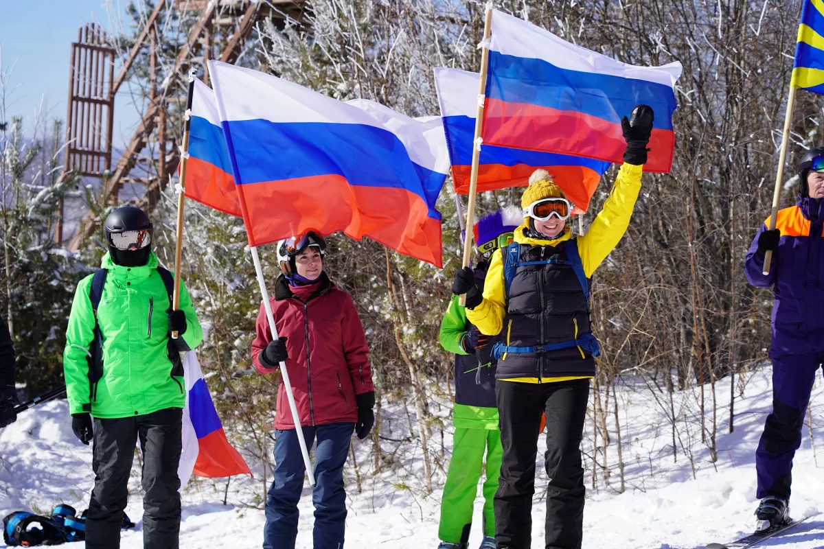 Флаги над Байкалом